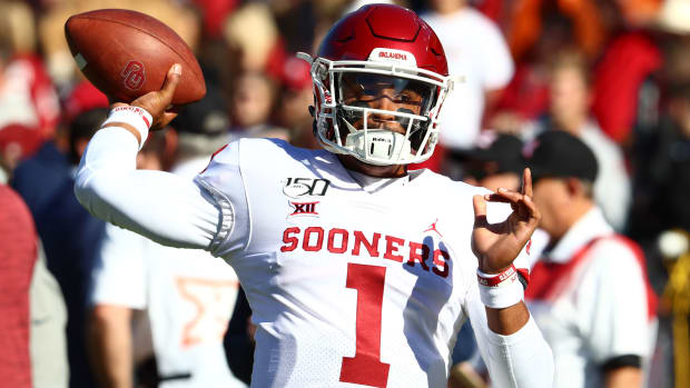 Oklahoma, Texas players flagged for pregame scuffle